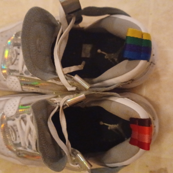 Nike Jordan white ,metallic Jordan 34s - Picture 6 of 7